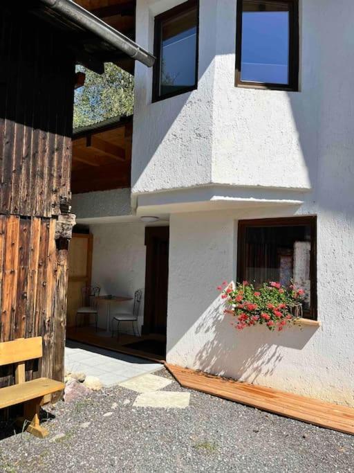 Haus Alberto - Haus Mit 2 Ferienwohnungen Ötztal-Bahnhof Eksteriør billede