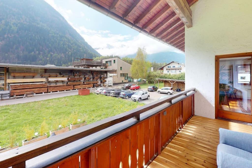 Haus Alberto - Haus Mit 2 Ferienwohnungen Ötztal-Bahnhof Eksteriør billede