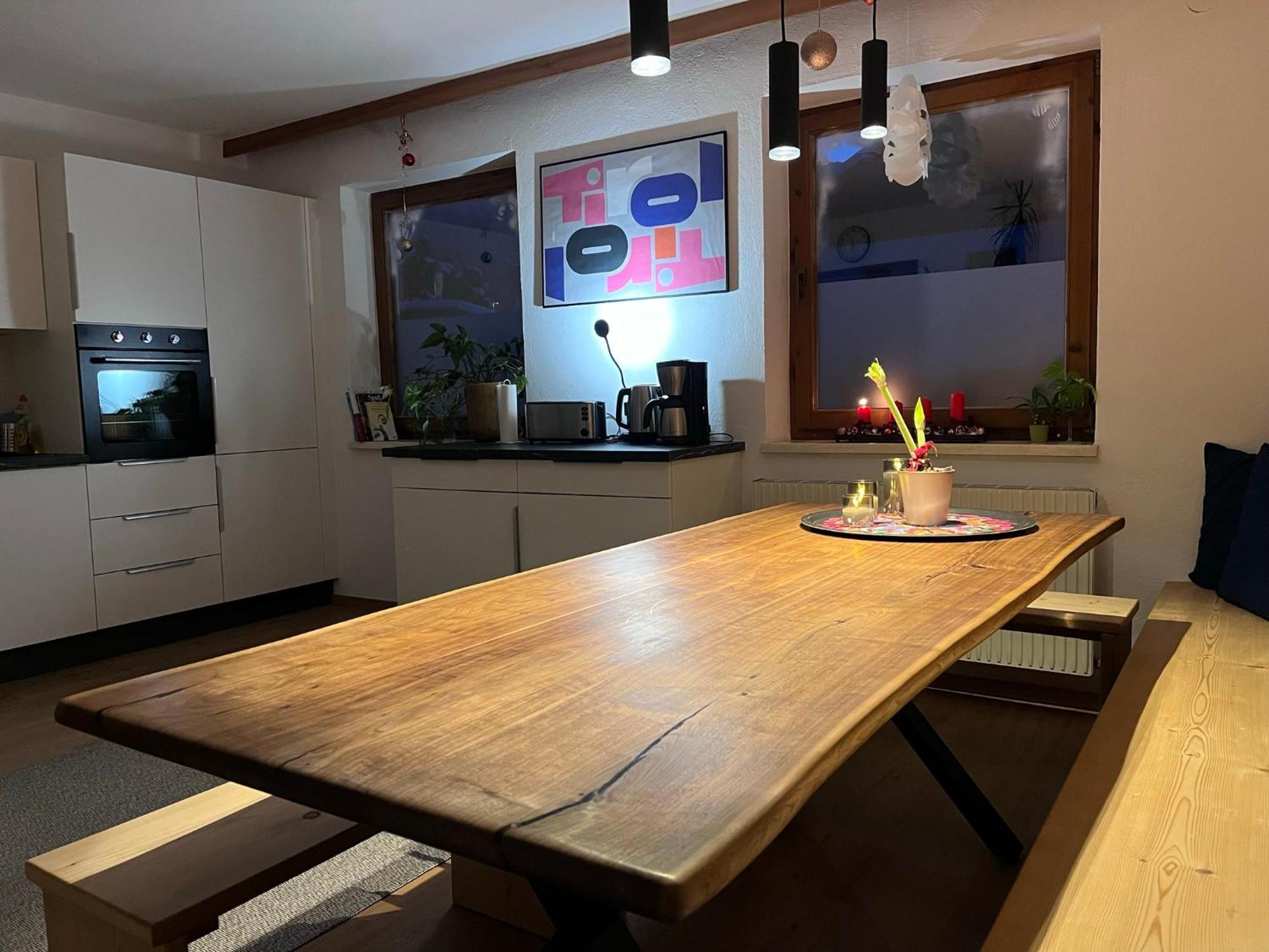 Haus Alberto - Haus Mit 2 Ferienwohnungen Ötztal-Bahnhof Eksteriør billede